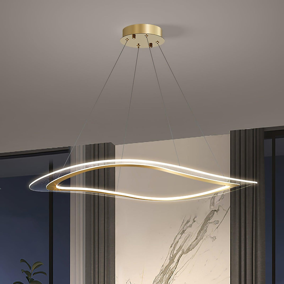 Soleleon Kronleuchter aus Acryl in Gold modern