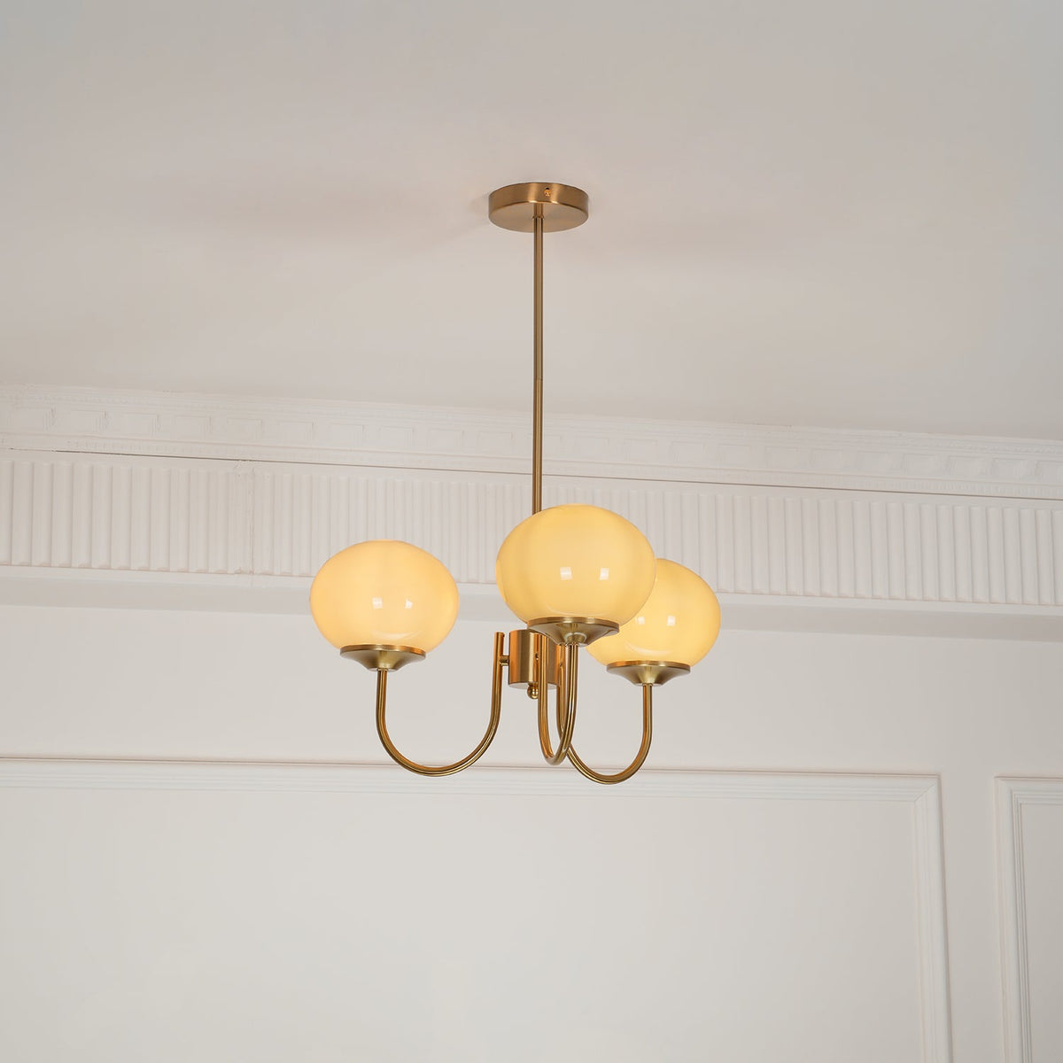 Velenian Kronleuchter rosa Glas Kugel Gold