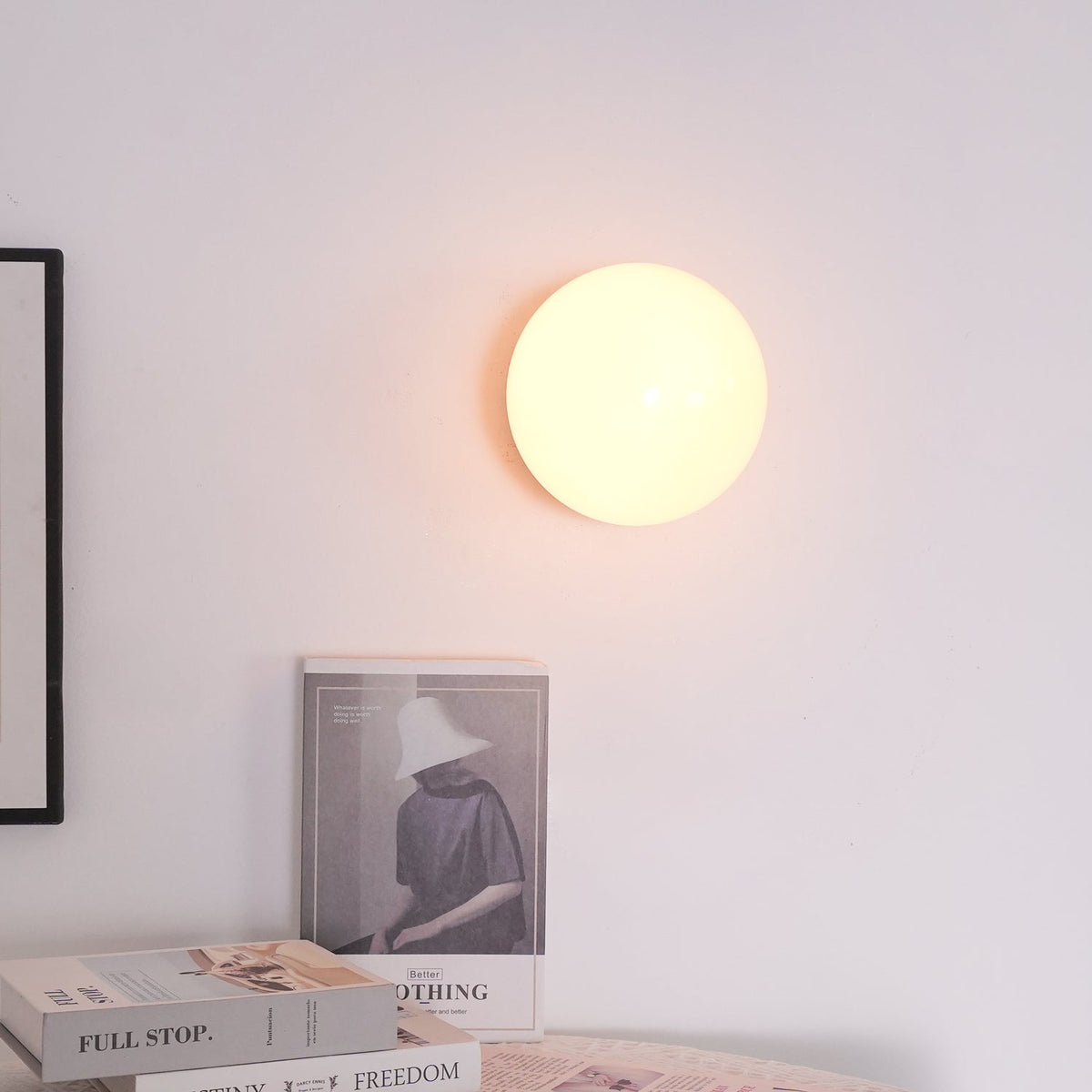Stefan zeitgenössische minimalistische Wandleuchte aus Glas