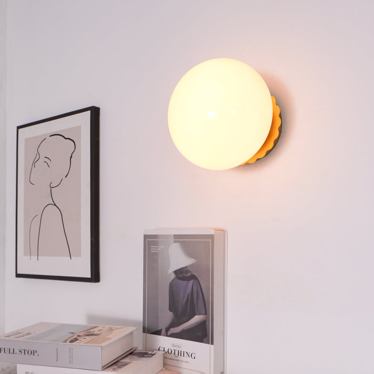 Stefan zeitgenössische minimalistische Wandleuchte aus Glas