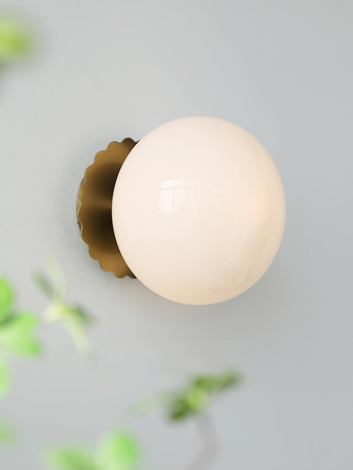 Stefan zeitgenössische minimalistische Wandleuchte aus Glas