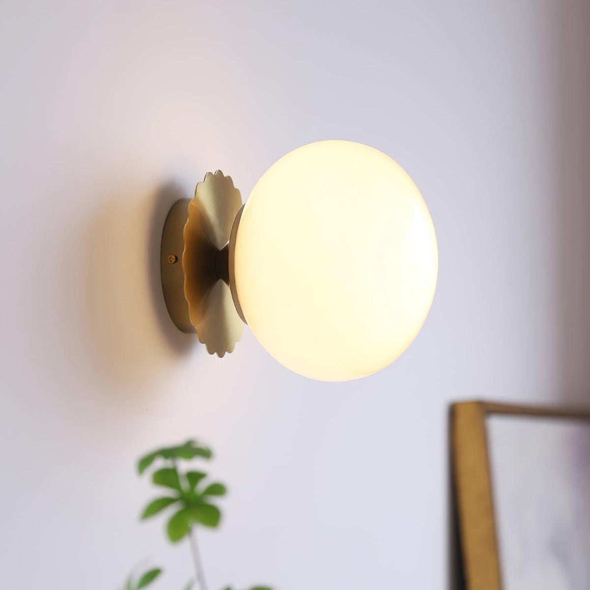 Stefan zeitgenössische minimalistische Wandleuchte aus Glas