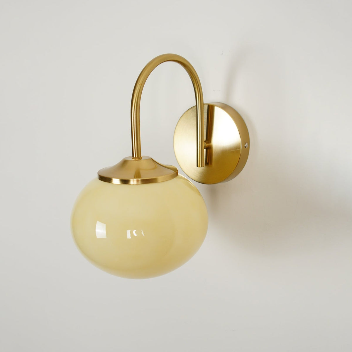 Ove Premium skandinavische Kunstglas-Wandleuchte