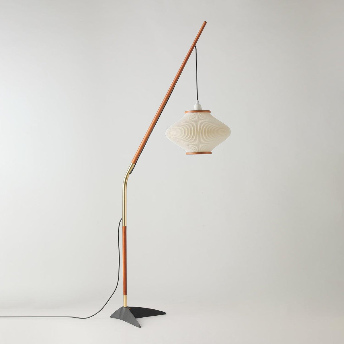 Ervenil Mid-Century-Stil Stehleuchte aus Holz und Glas