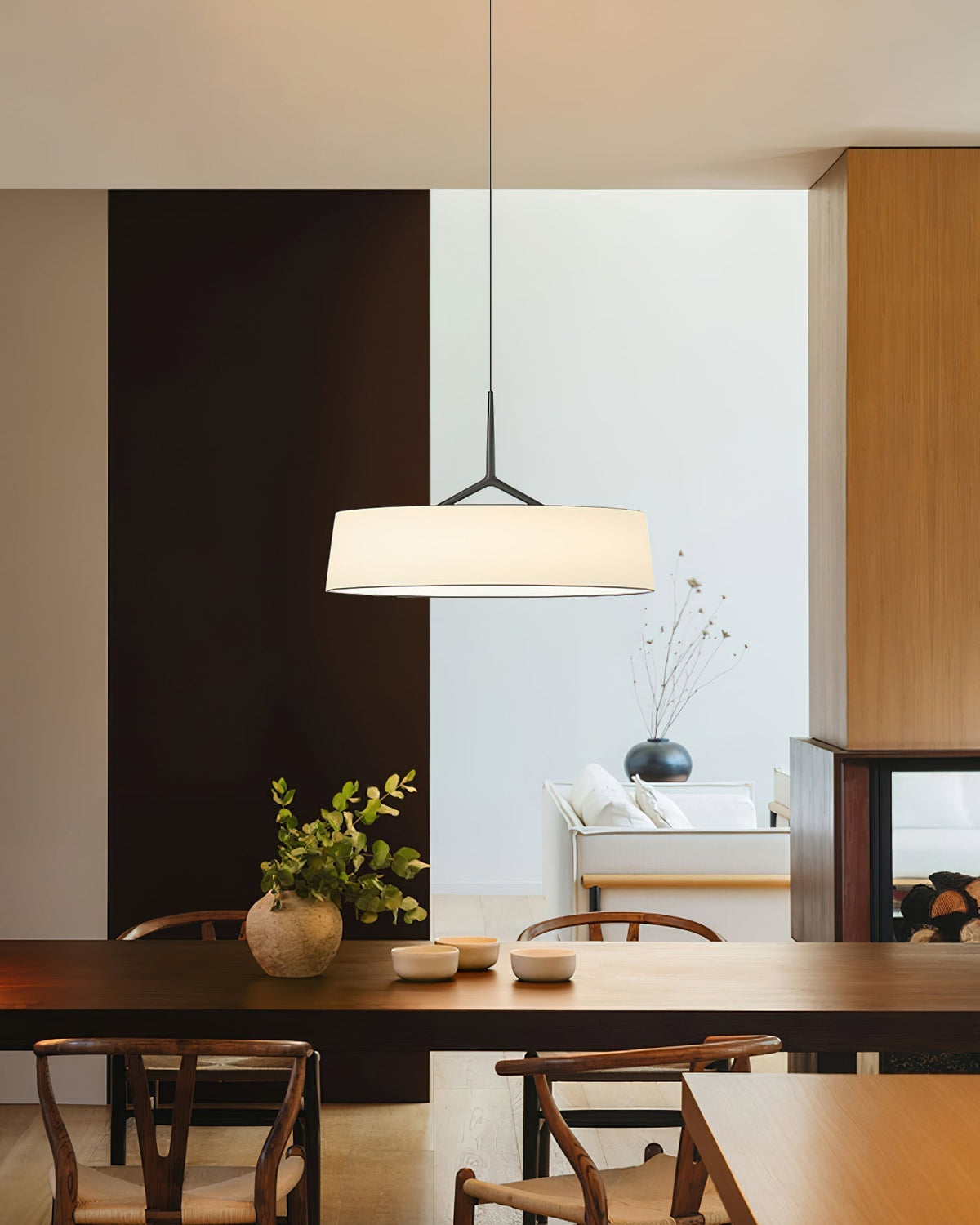 Liora Pendelleuchte Weißer Stofftrommel Schwarz Minimalistisch