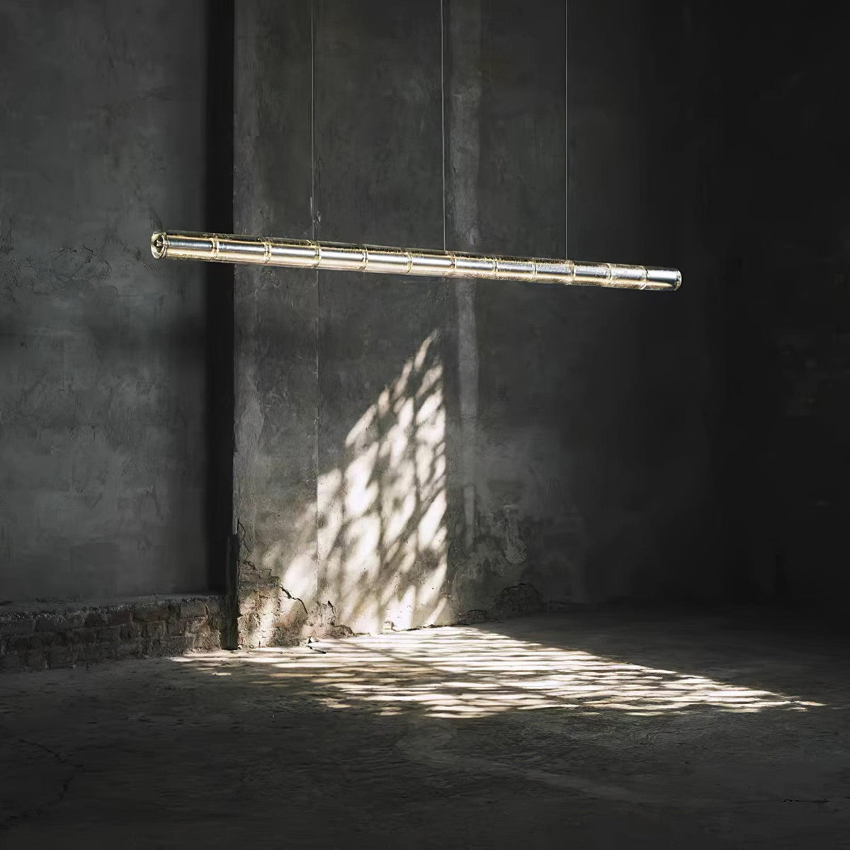 Karoa Linear Pendelleuchte aus transparentem Glas