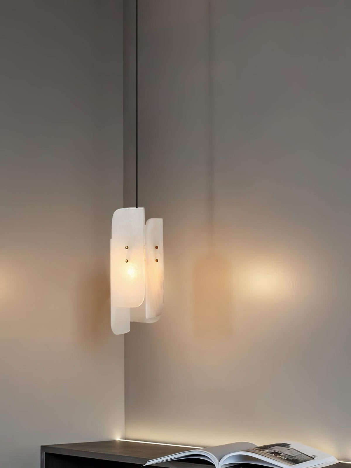 Vicarus mehrschichtige Alabaster-Pendelleuchte
