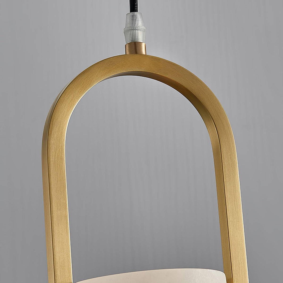 Svala Arch Alabaster Pendelleuchte