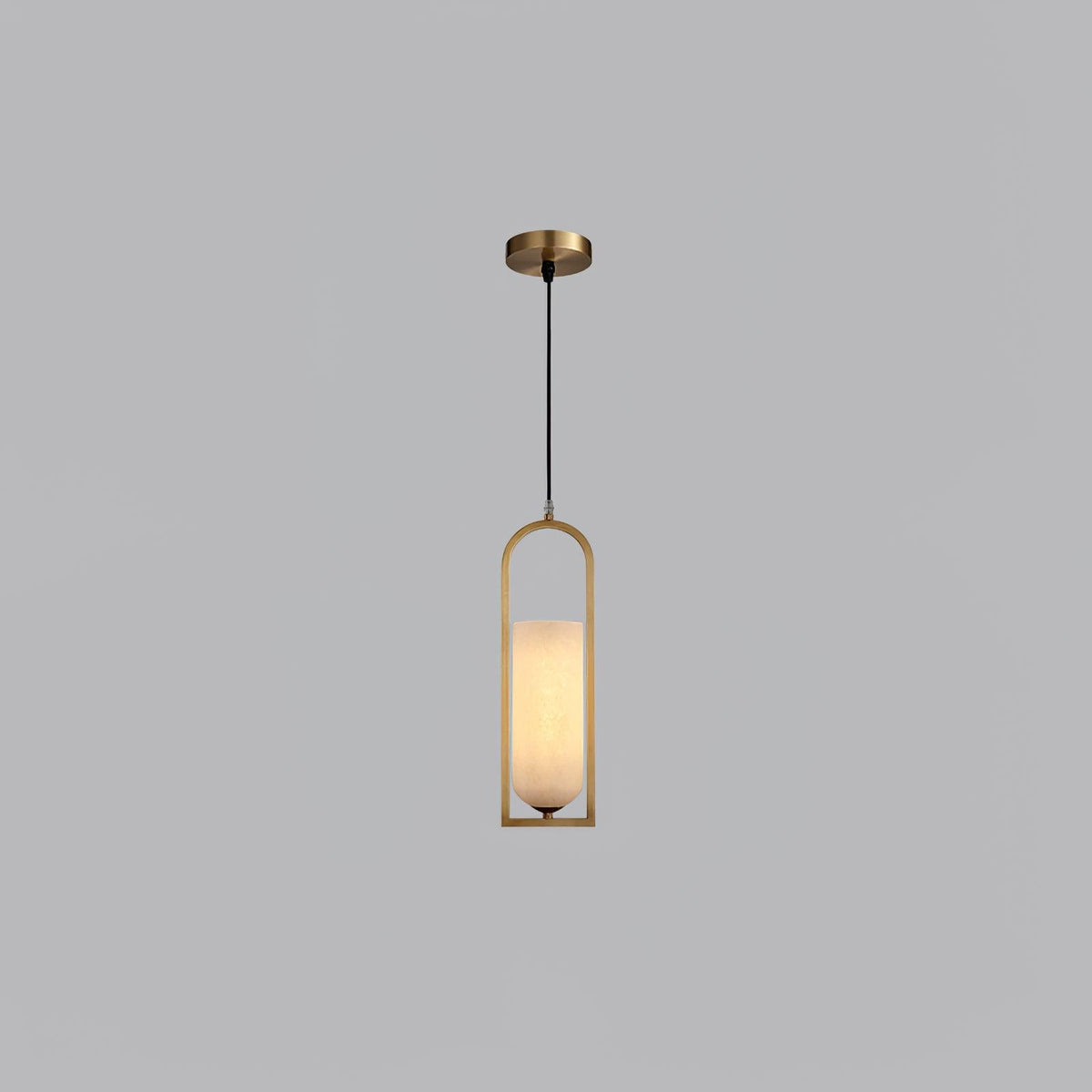 Svala Arch Alabaster Pendelleuchte