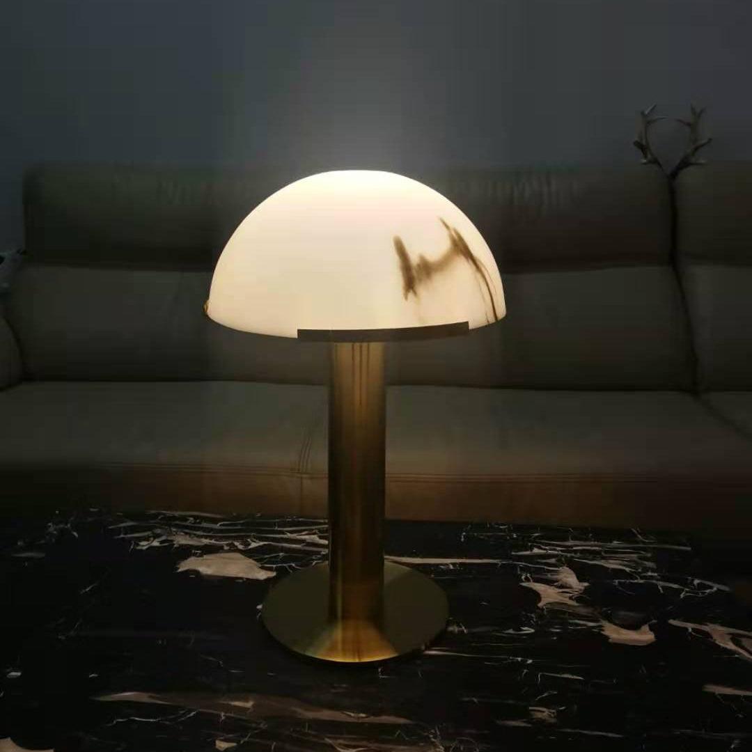 Keir Alabaster-Tischlampe