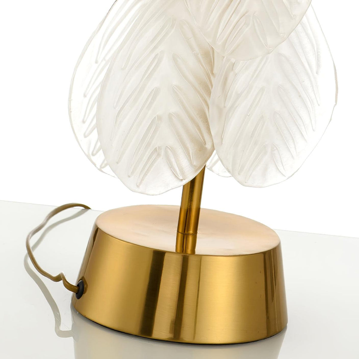 Velivaine elegante Tischleuchte aus Glas