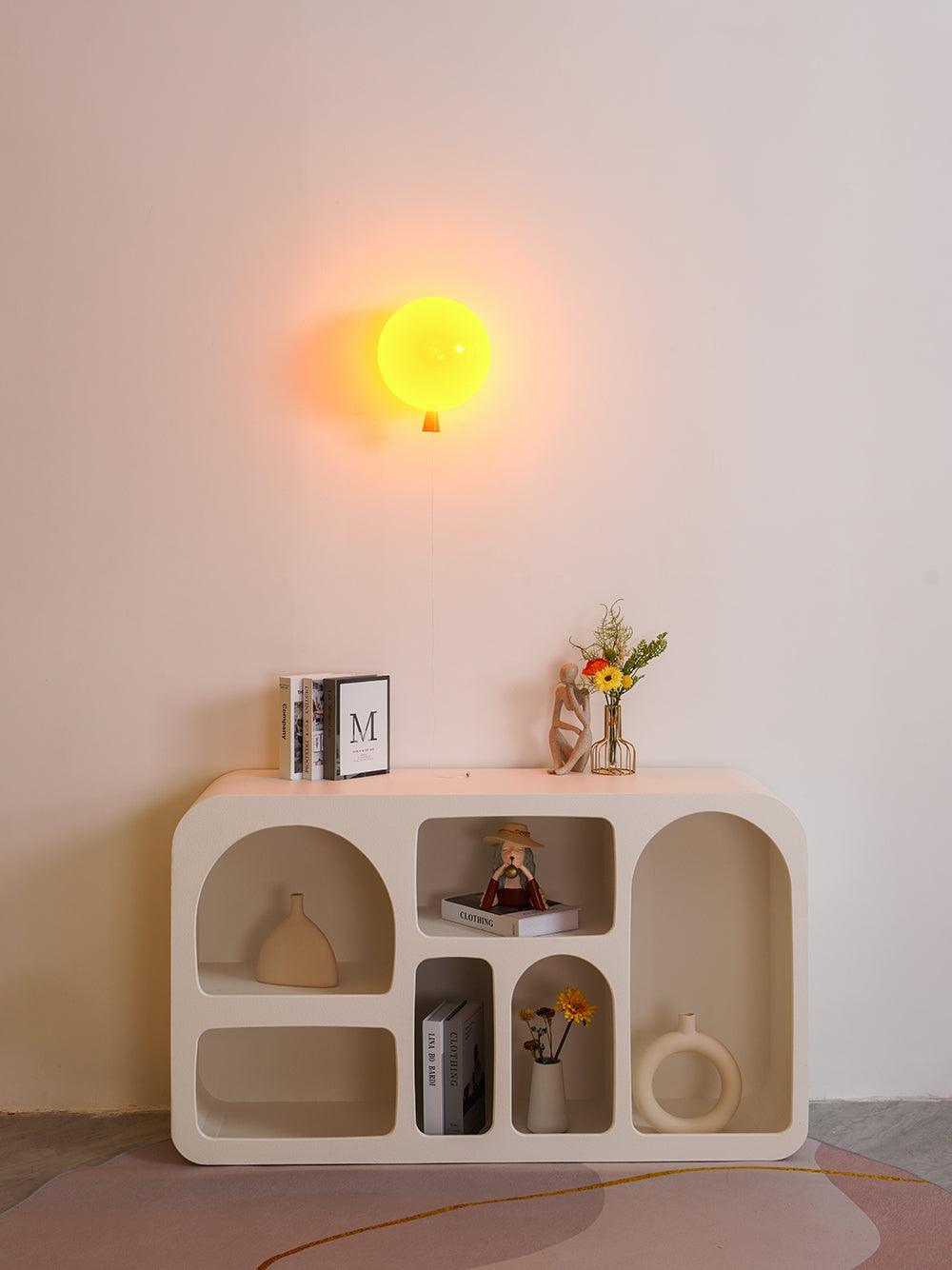 Kiri Cheerful Balloon Dream Kunststoff-Wandleuchte