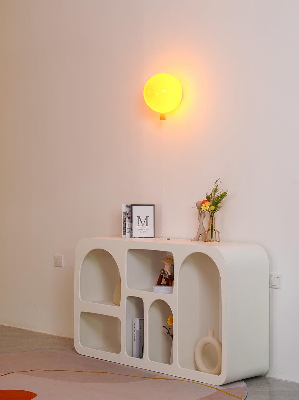 Kiri Cheerful Balloon Dream Kunststoff-Wandleuchte