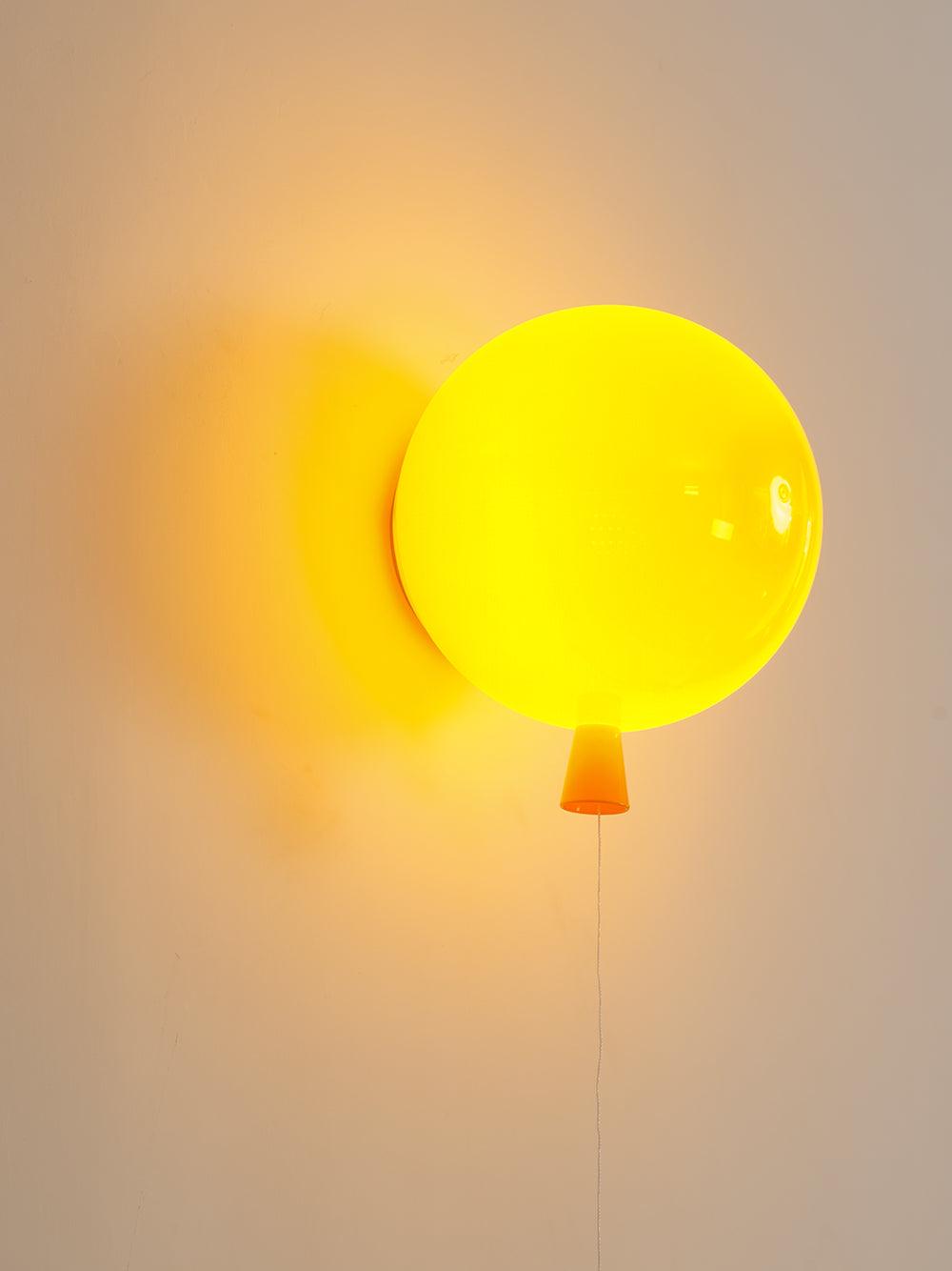 Kiri Cheerful Balloon Dream Kunststoff-Wandleuchte