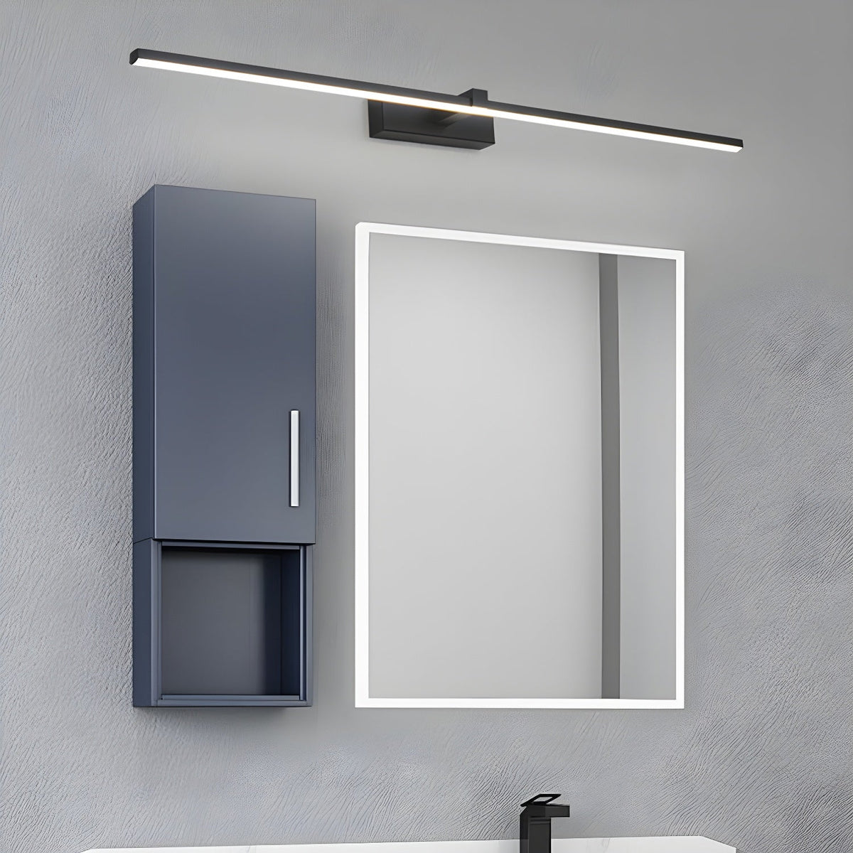 Yume lineare zeitgenössische minimalistische Wandleuchte aus Spiegel