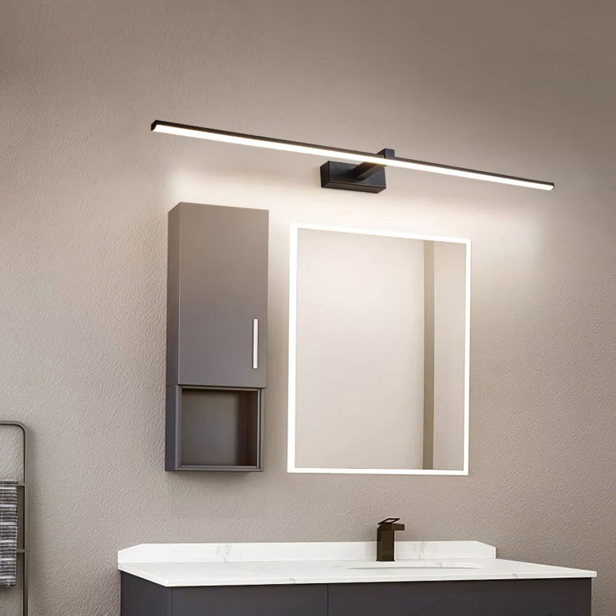 Yume lineare zeitgenössische minimalistische Wandleuchte aus Spiegel