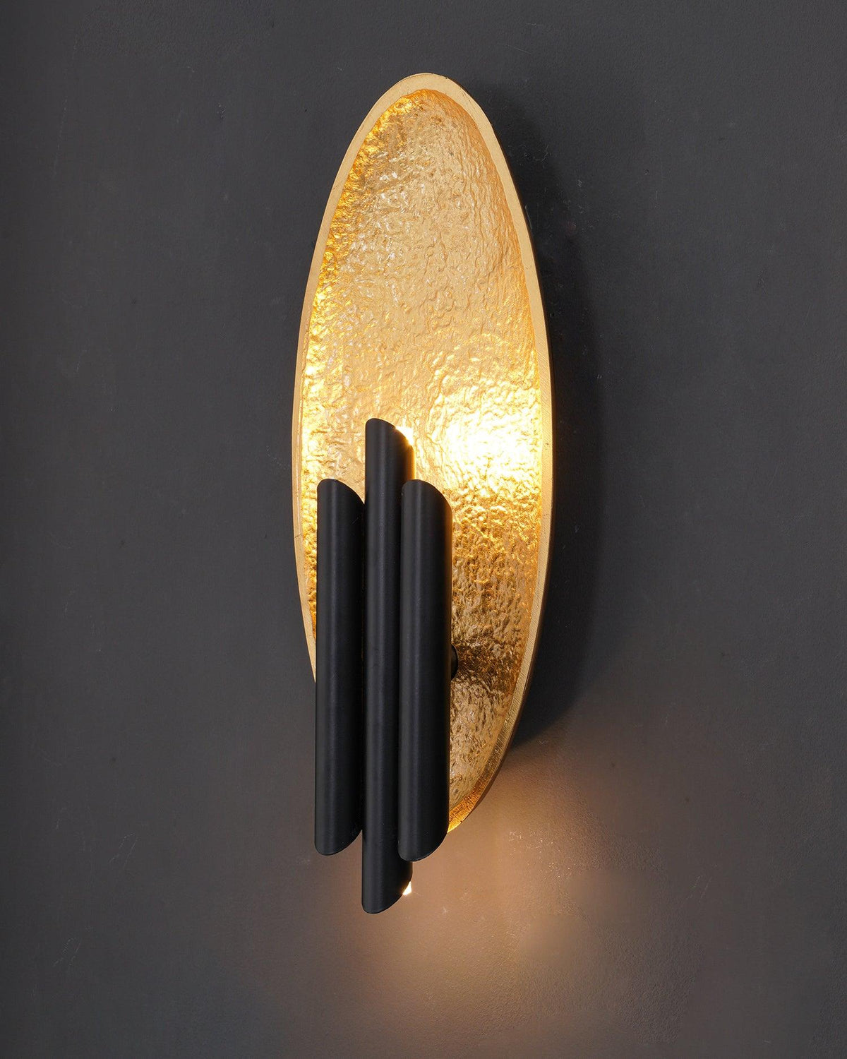 Aurerielle Wandleuchte Gold Schwarz Minimalistisch