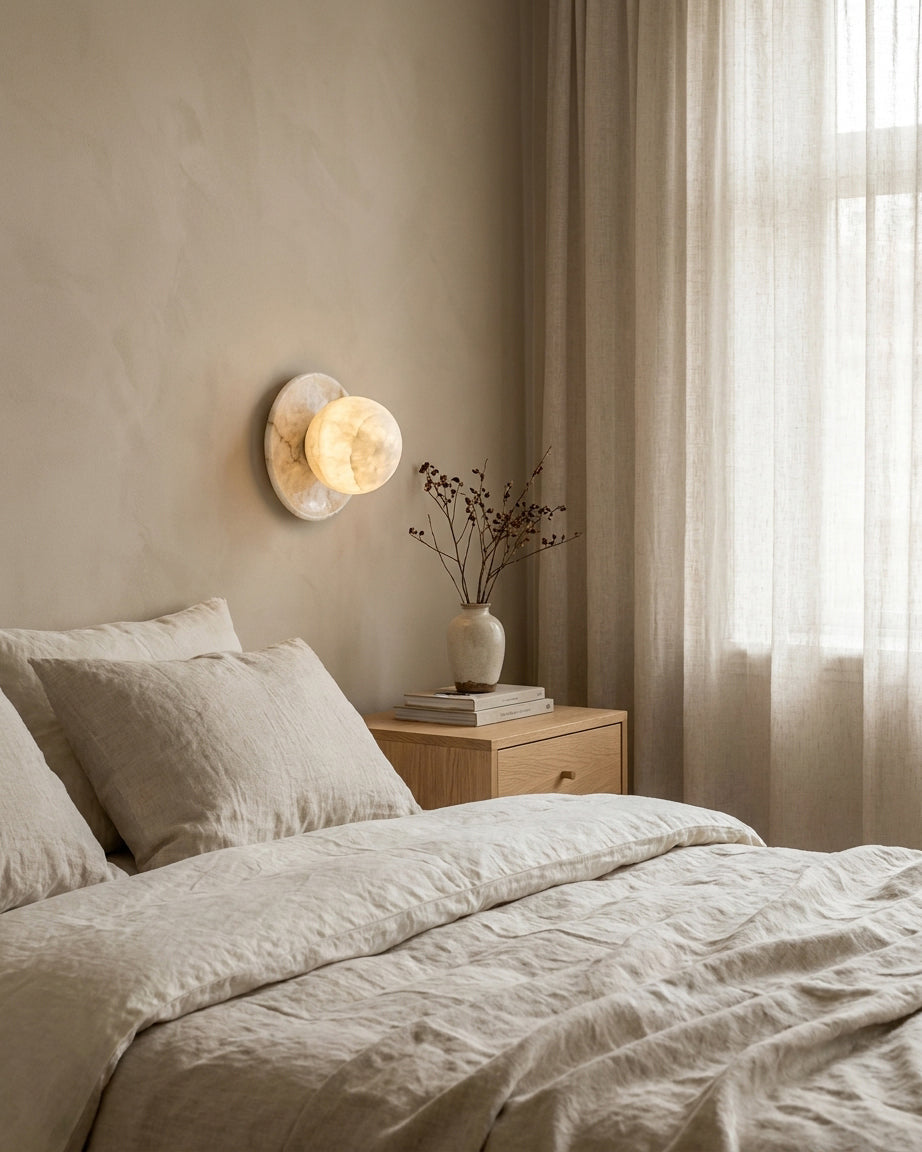 Niveeria Kugel Alabaster Wandleuchte