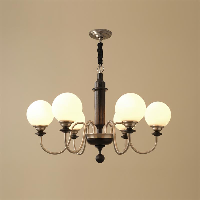 Lumivian Kronleuchter mit 8 Kugeln