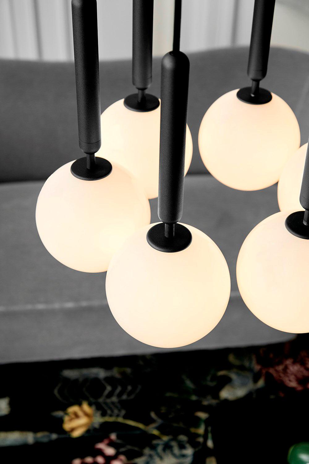 Lioraraya Pendelleuchte aus Glas im klassischen Industriestil