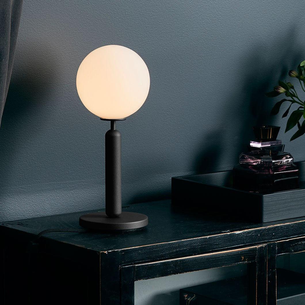 Eirelielle Minimalistische Tischleuchte aus Glas
