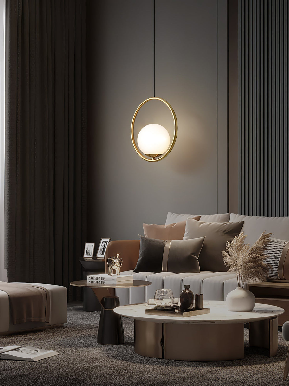 Orieria Pendelleuchte aus Messing im modernen Ringdesign