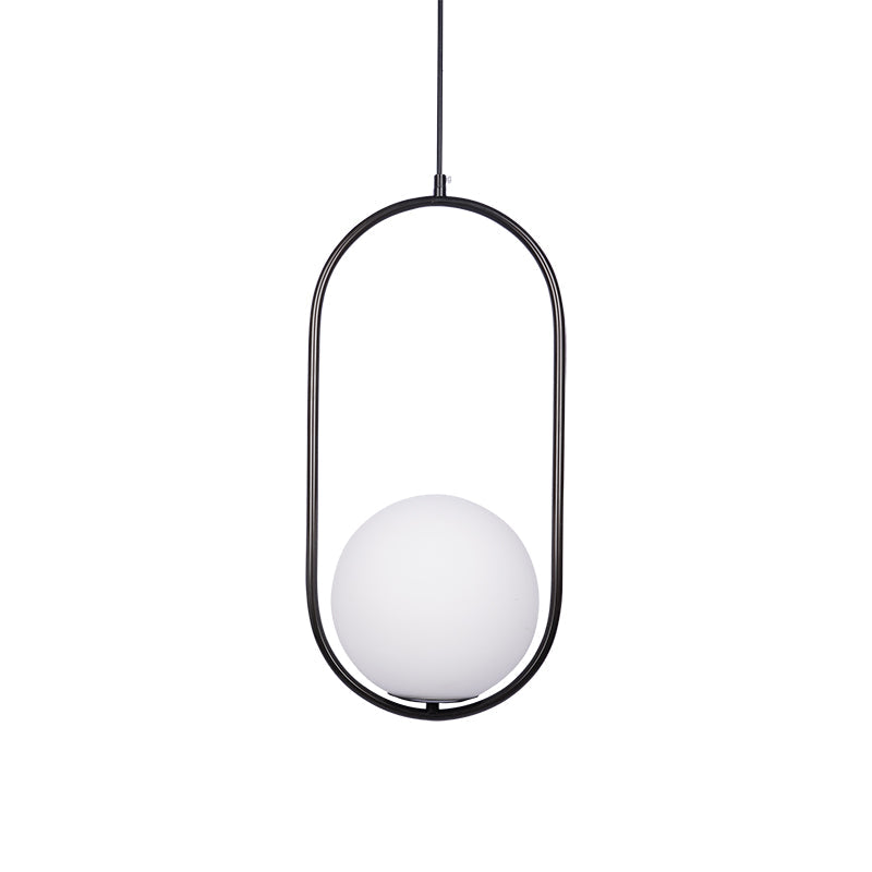 Orieria Pendelleuchte aus Messing im modernen Ringdesign