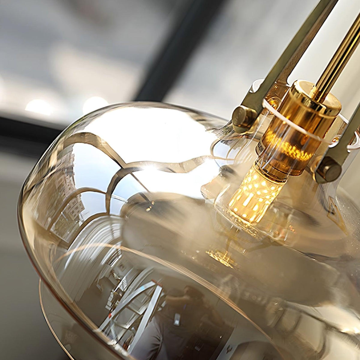 Liorarise Bernsteinfarben Pendelleuchte aus Glas mit Messing-Fittings