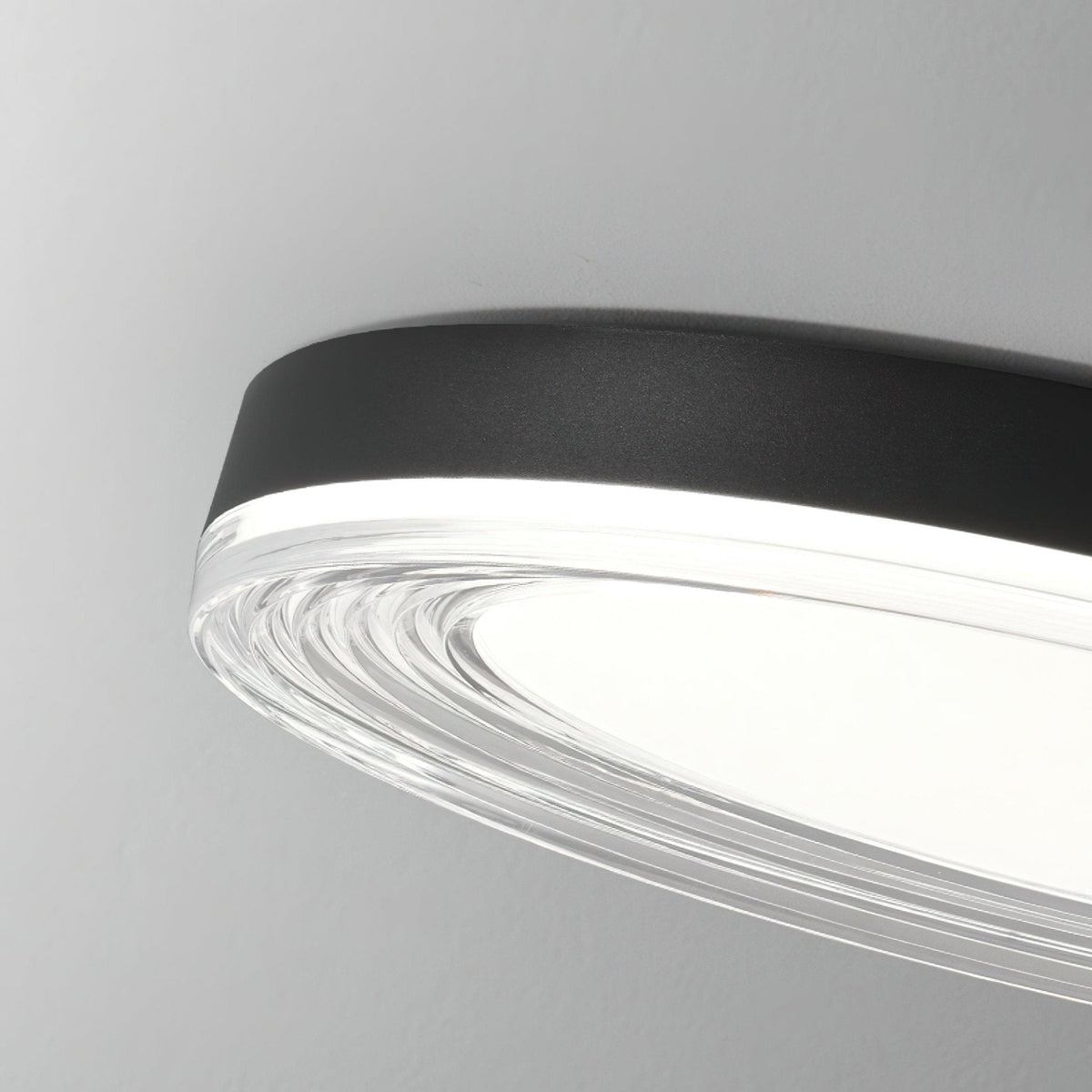 Orbit Deckenleuchte aus Aluminium im Fashion-Design