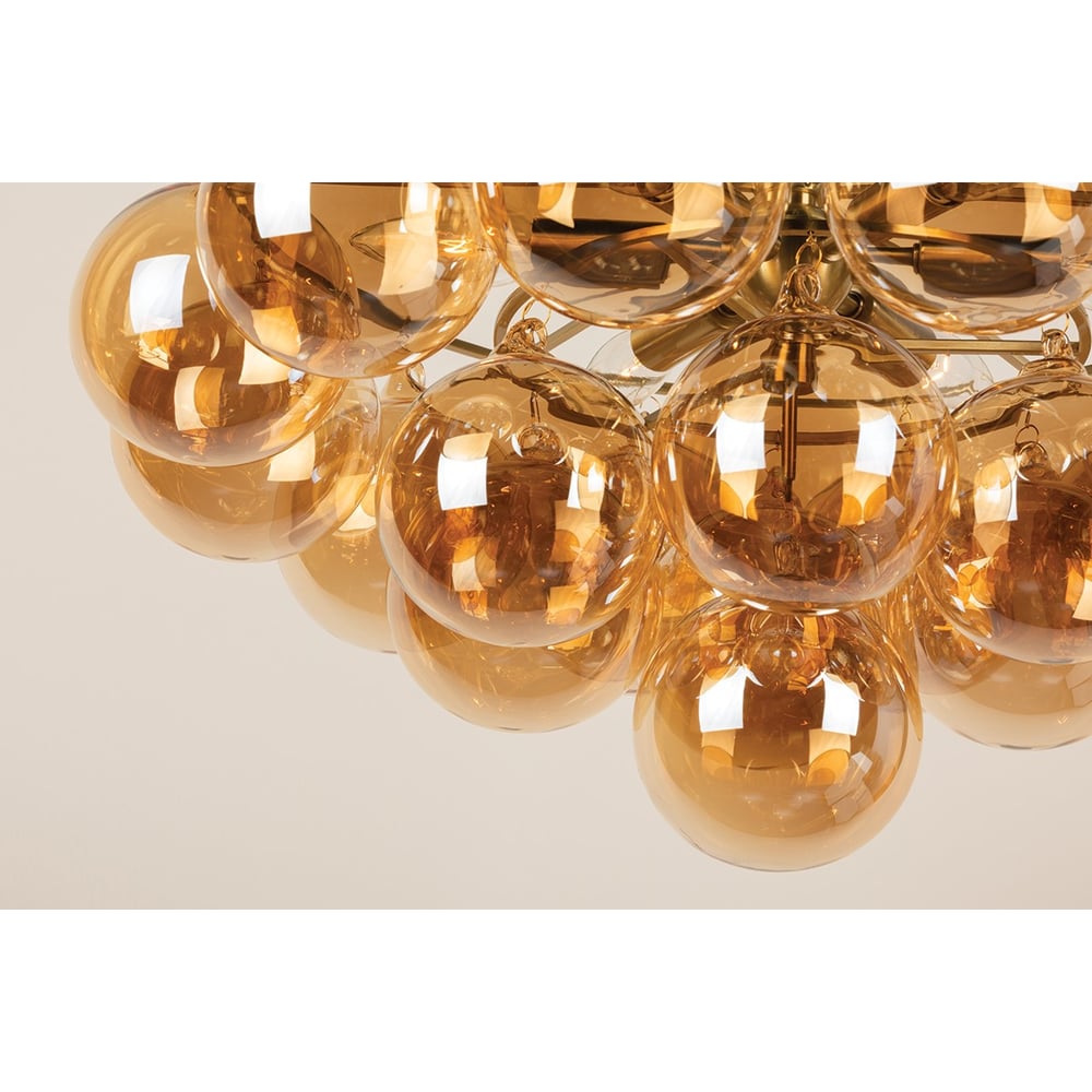 Velineon Kronleuchter aus transparentem Glas in Kugelform, gealtertes Messing, elegant