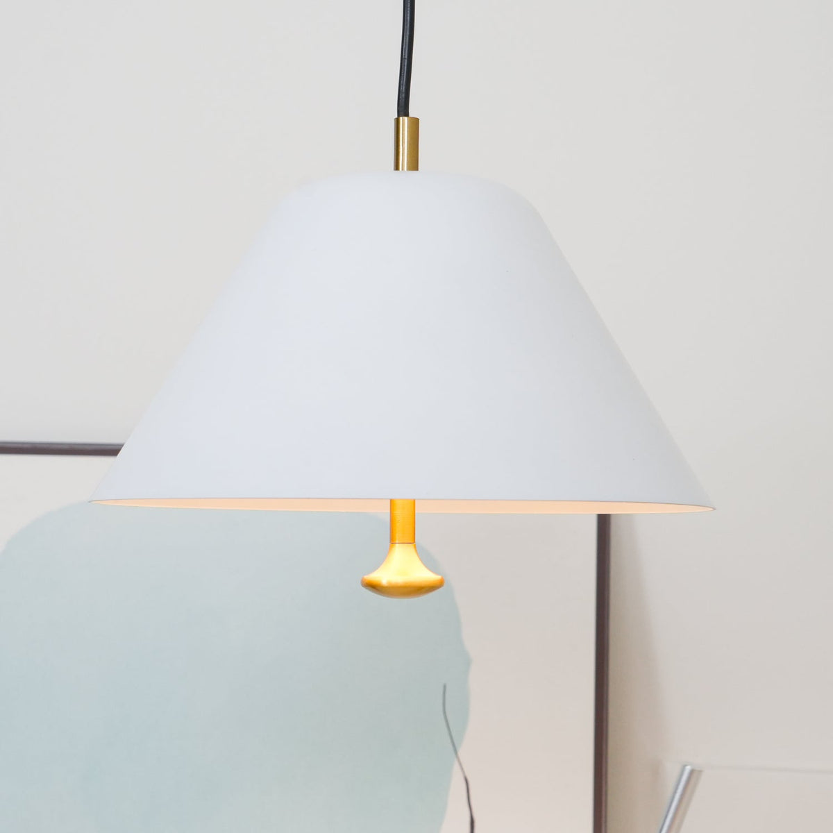 Evir Pendelleuchte Glockenform Glas Messing Minimalistisch