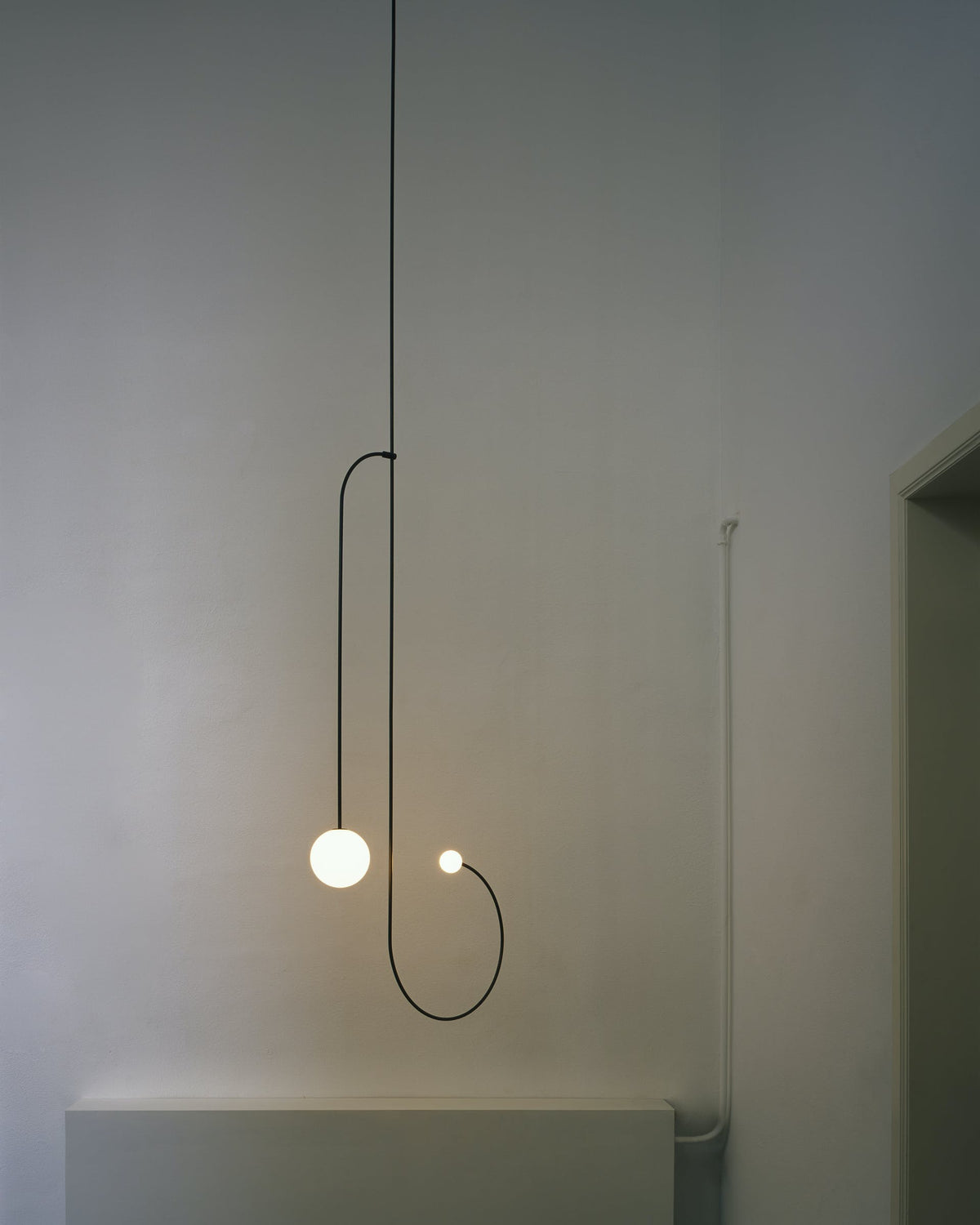 Viraiseon Kronleuchter Mobile Schwarz Minimalistisch