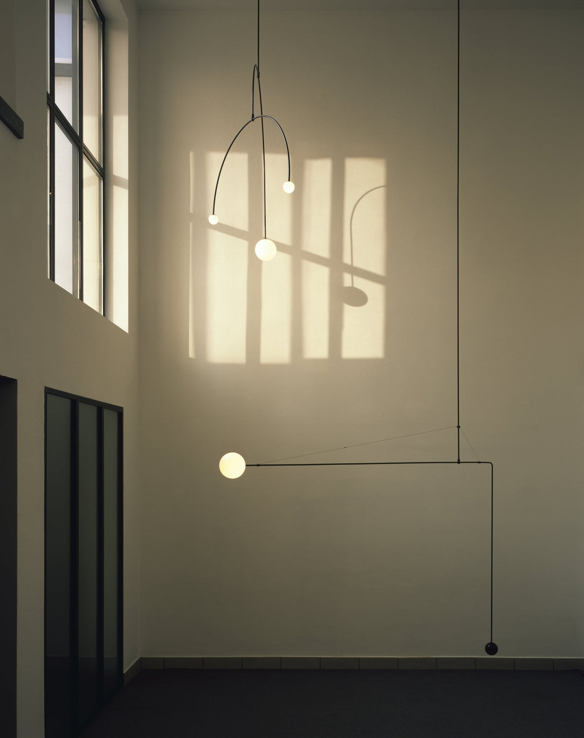 Viraiseon Kronleuchter Mobile Schwarz Minimalistisch
