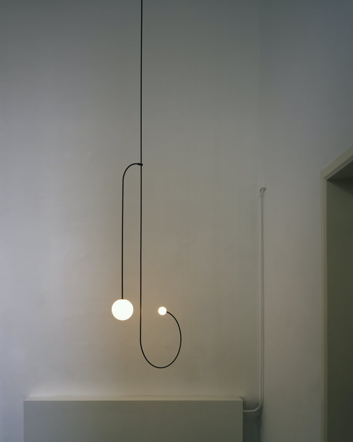 Viraiseon Kronleuchter Mobile Schwarz Minimalistisch