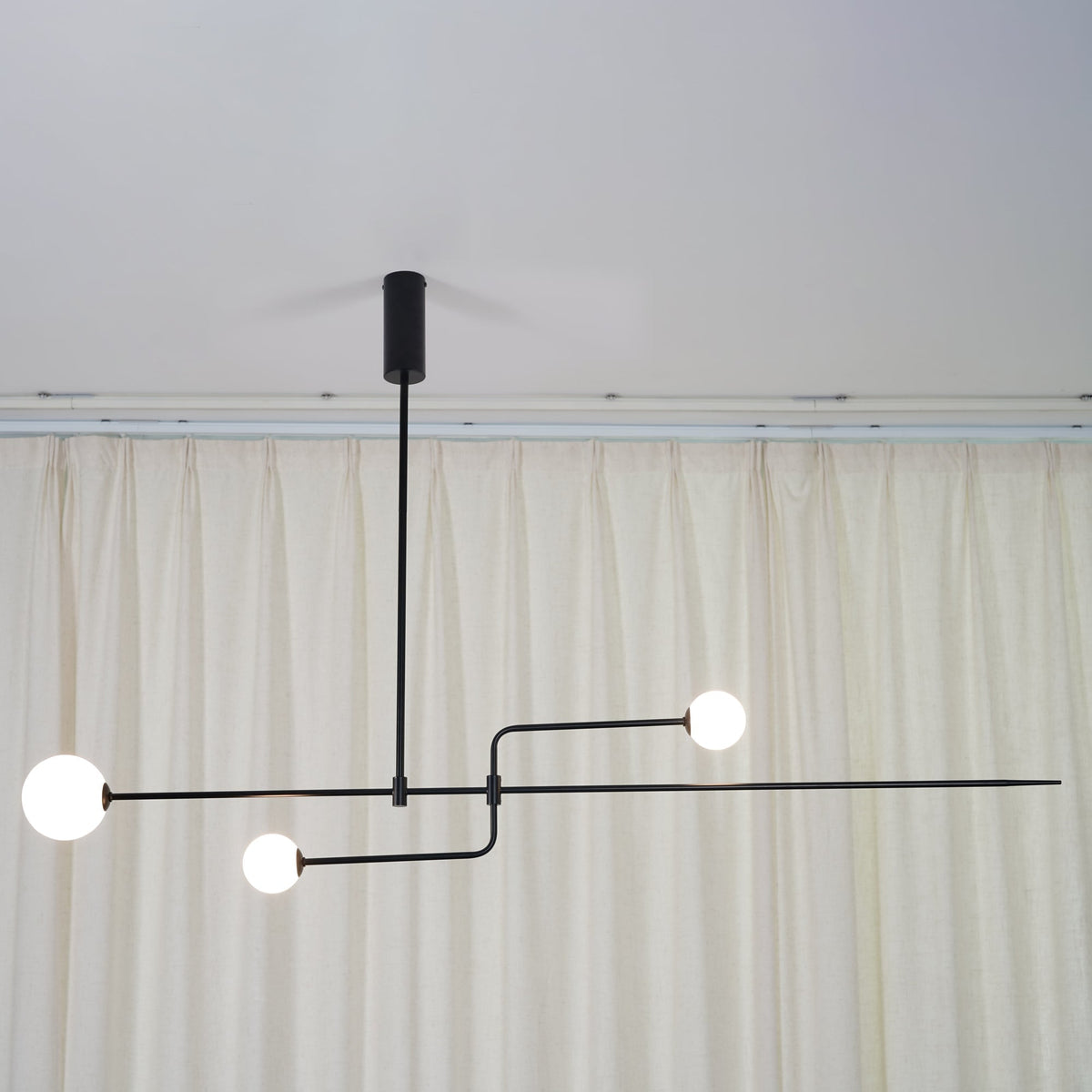 Viraiseon Kronleuchter Mobile Schwarz Minimalistisch