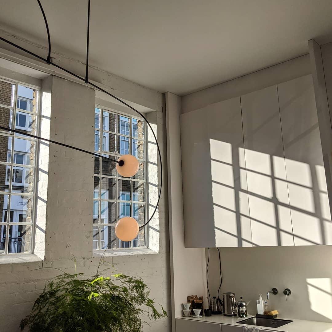 Viraiseon Kronleuchter Mobile Schwarz Minimalistisch