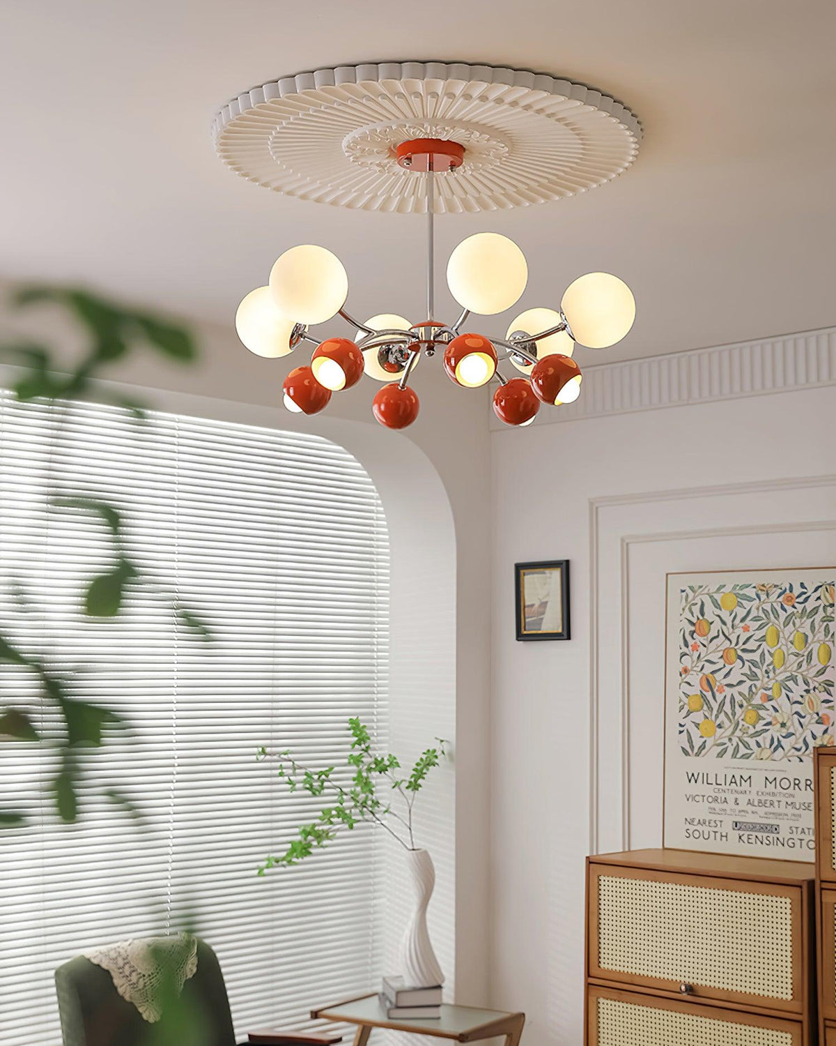 Eloria Kronleuchter Glas Kuppel Petal Minimalistisch Ambiente