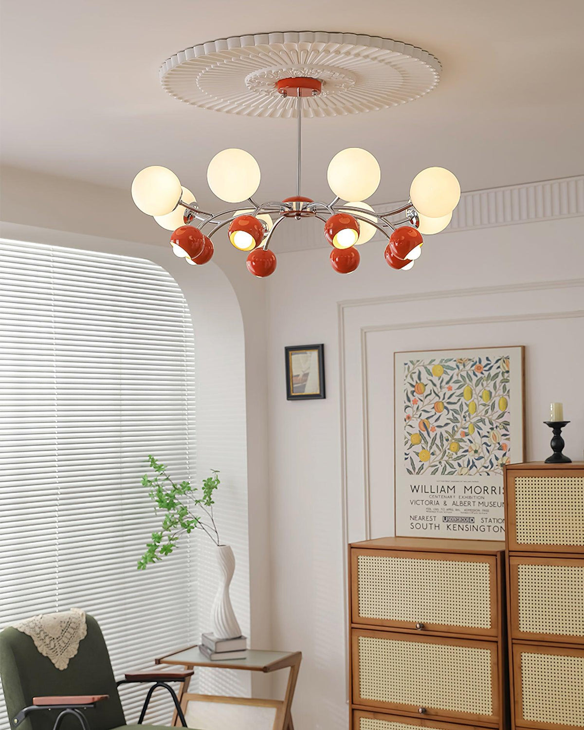 Eloria Kronleuchter Glas Kuppel Petal Minimalistisch Ambiente