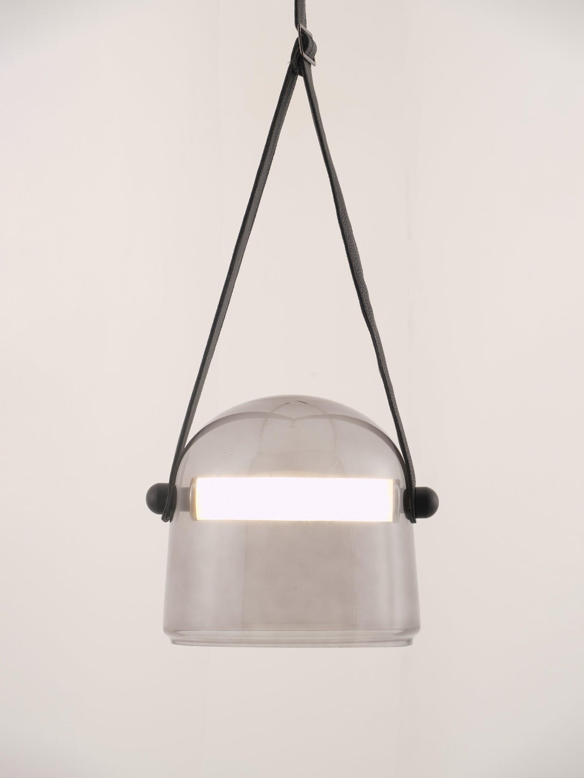 Averisce Pendelleuchte aus Leder im Industrie-Stil