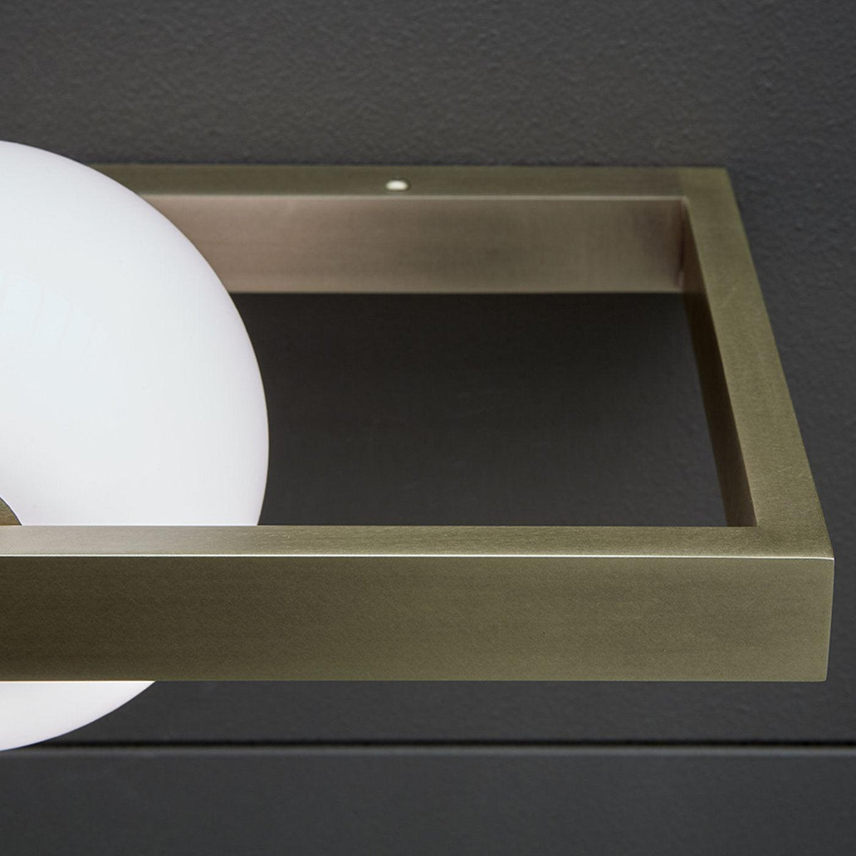Etalarae moderne minimalistische Wandleuchte aus Glas