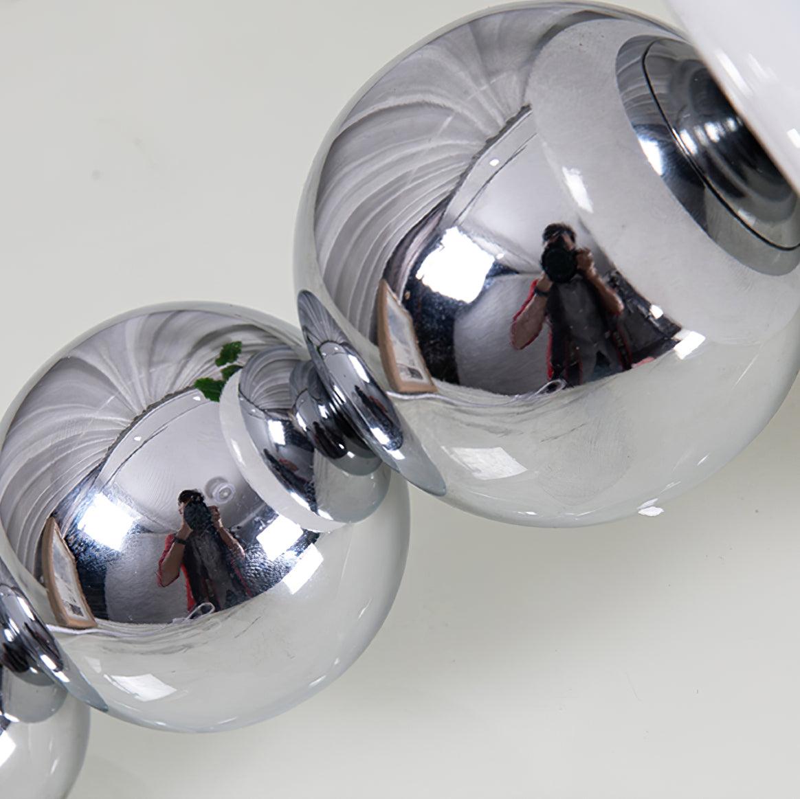 Aurelin Pendelleuchte aus Glas in künstlerischer Ausführung