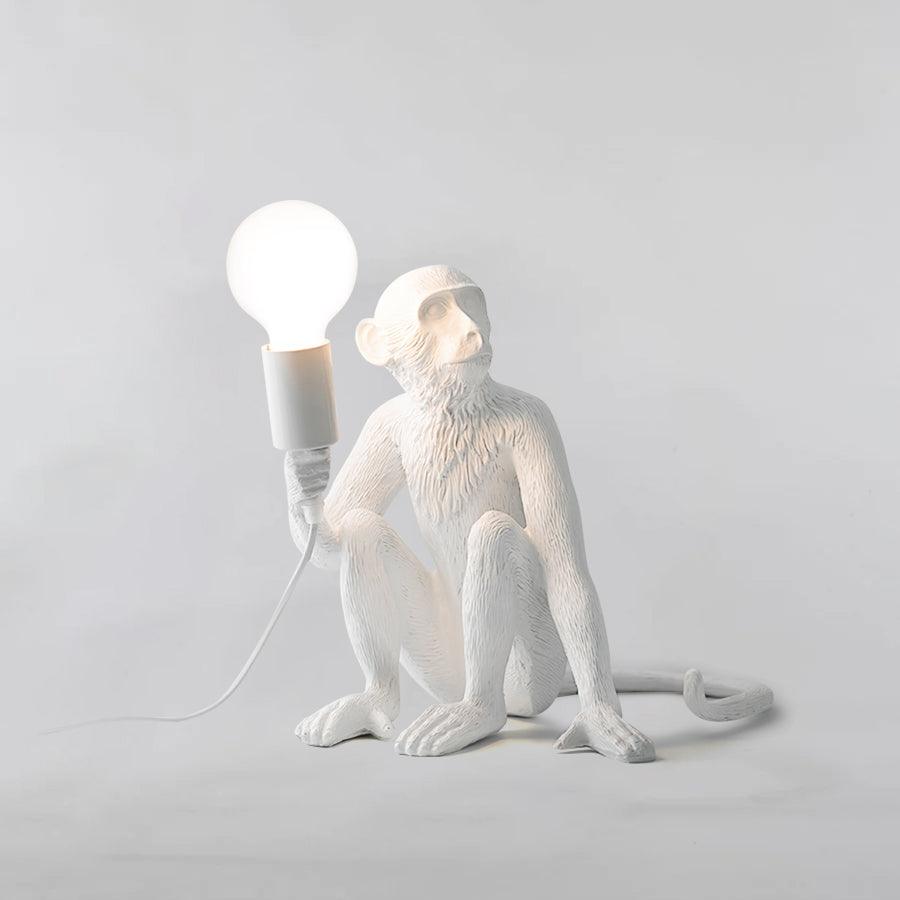 Nirielia Kunstharz-Tischleuchte in whimsischer Form