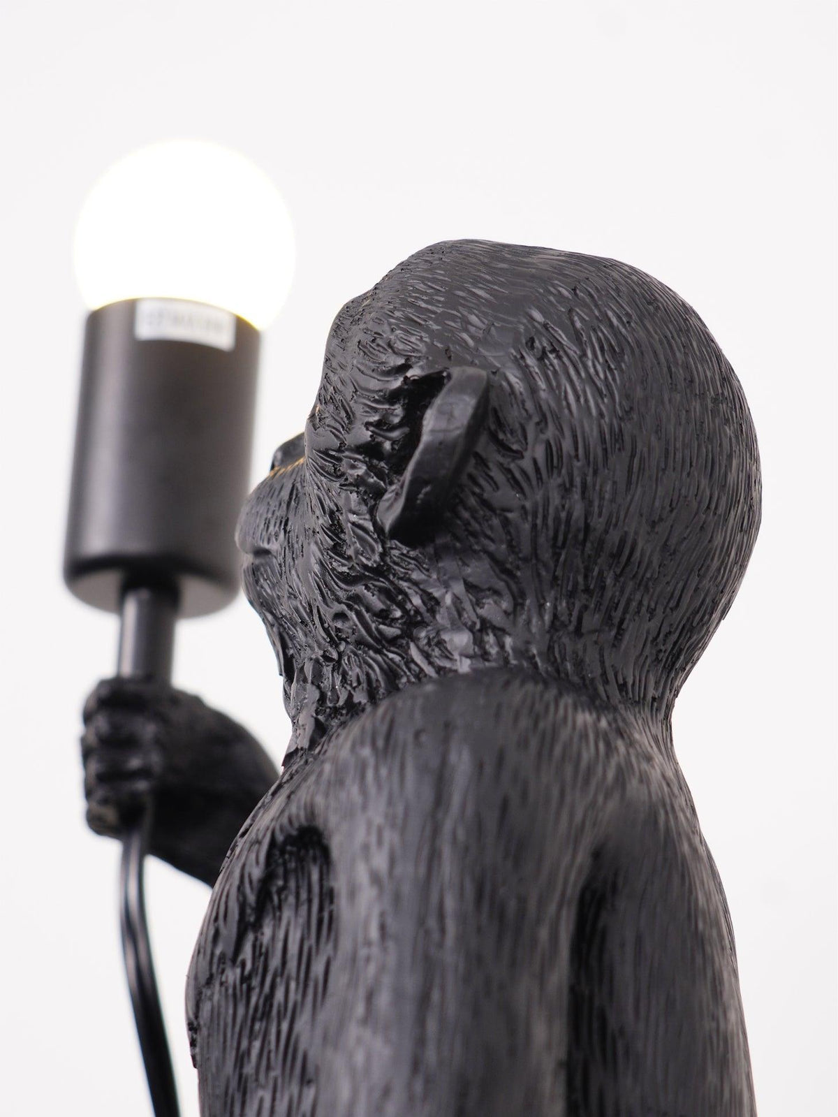 Nirielia Kunstharz-Tischleuchte in whimsischer Form