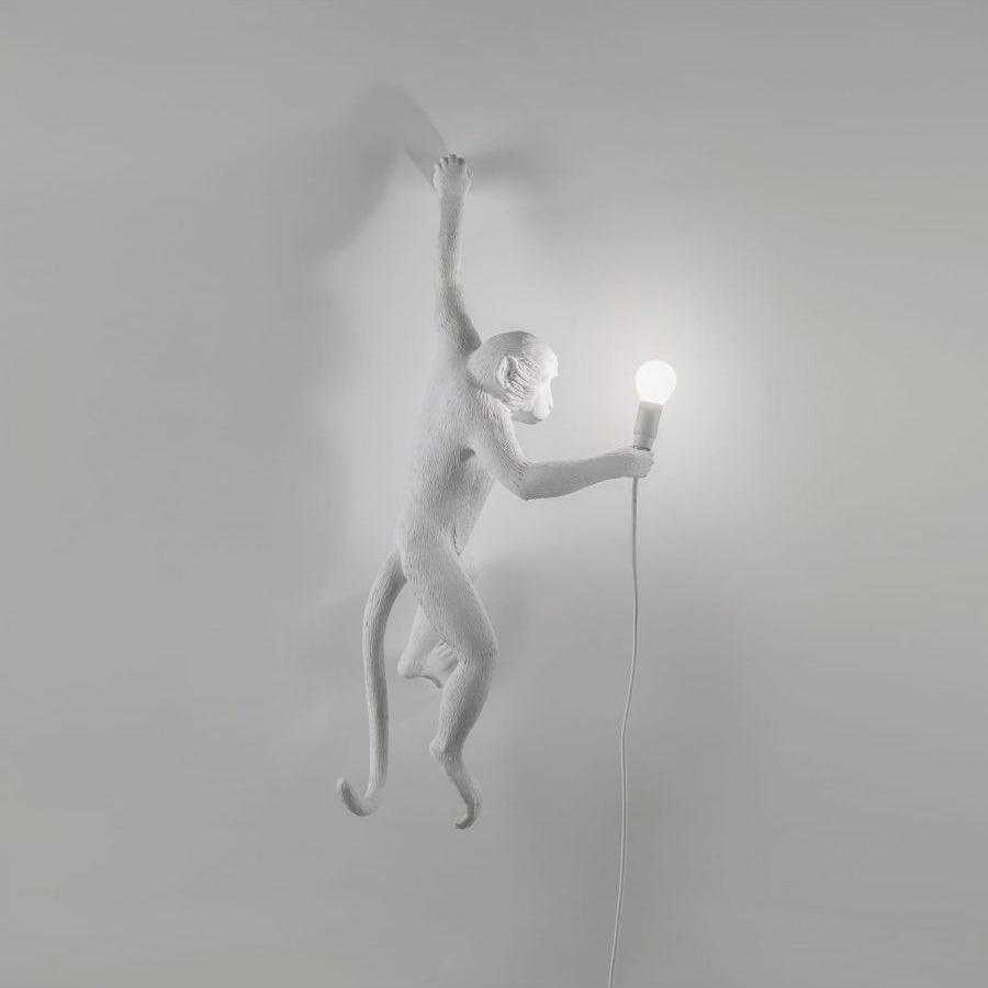 Bnx Kunstharz-Wandleuchte im Kieselsteinform-Design