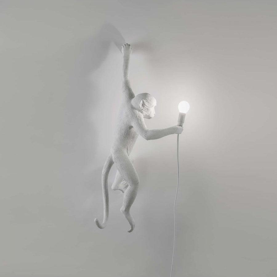 Bnx Kunstharz-Wandleuchte im Kieselsteinform-Design