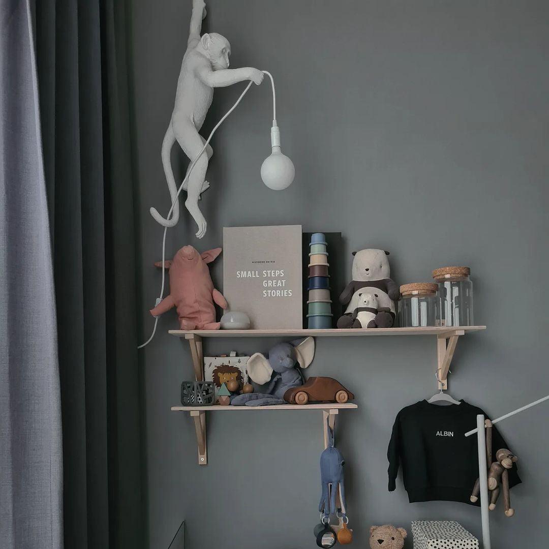 Bnx Kunstharz-Wandleuchte im Kieselsteinform-Design