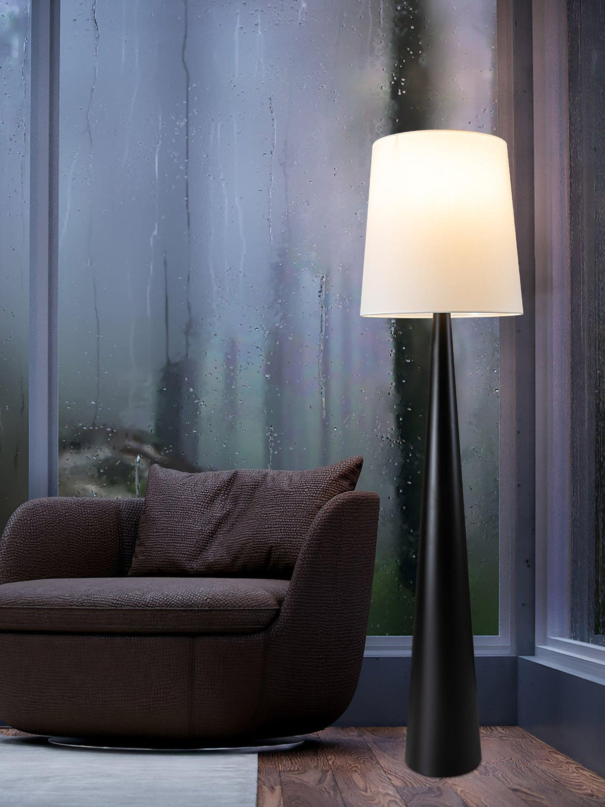 Linania Stehleuchte aus Stoff im minimalistischen Stil