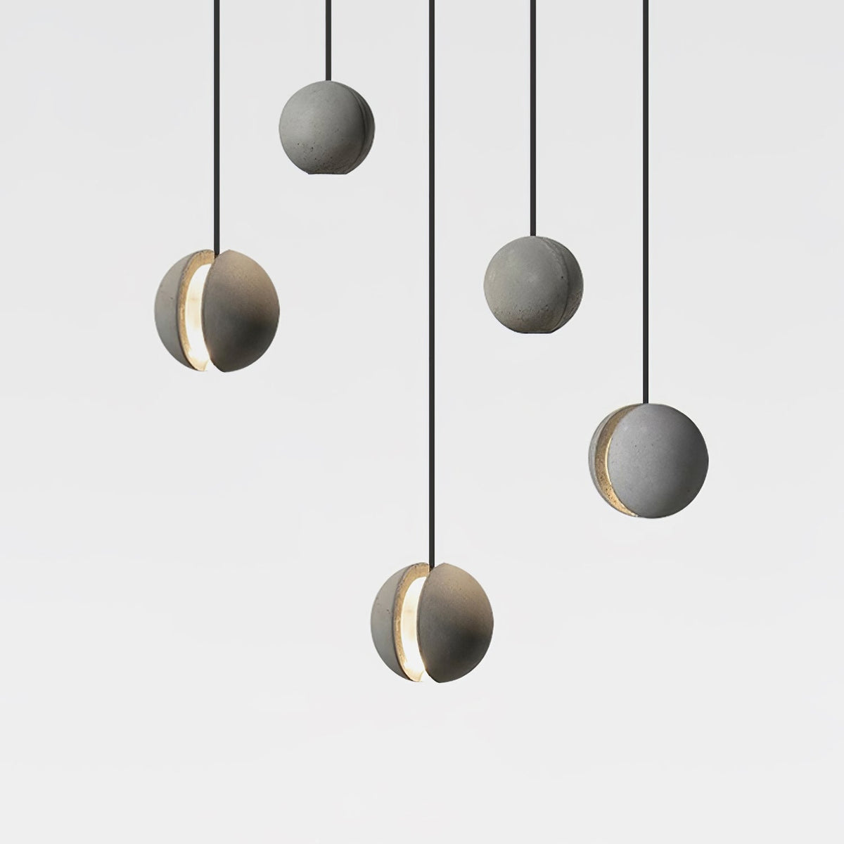 Umi Pendelleuchte aus Beton Kugel Mond Minimalistisch