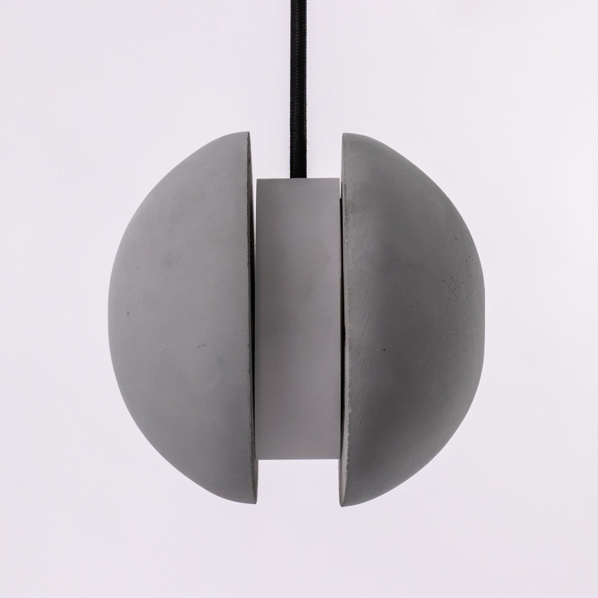 Umi Pendelleuchte aus Beton Kugel Mond Minimalistisch