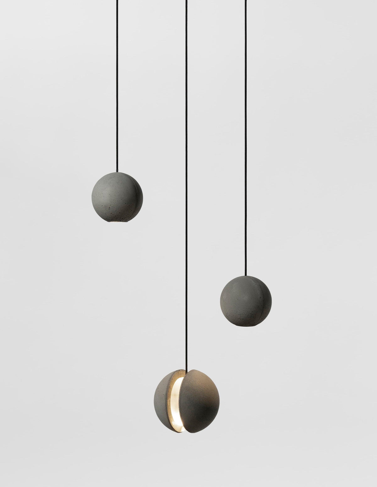 Umi Pendelleuchte aus Beton Kugel Mond Minimalistisch